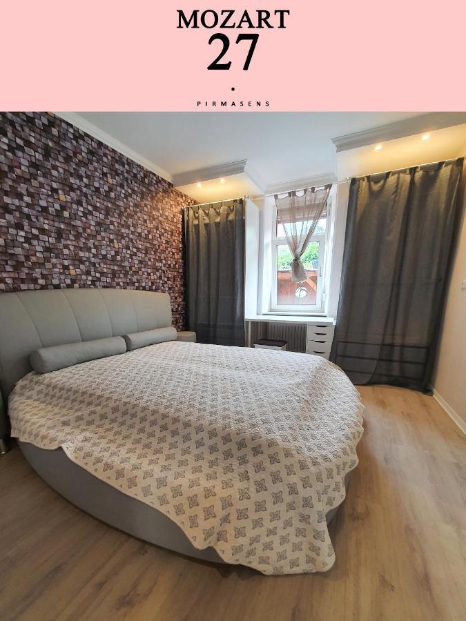 Mozart27 - Ferienwohnung Pirmasens Esterno foto
